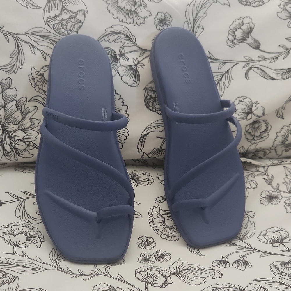 CROCS MIAMI Toe Loop Women's Strappy Navy / Sapphire Sandals